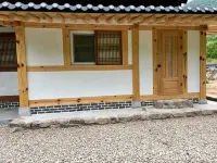 Wanju Hanok Pension Hyurim