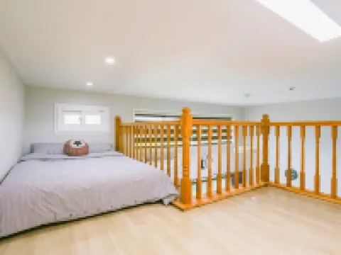 Jeju Bandi House Pension 思索の庭園周辺のホテル