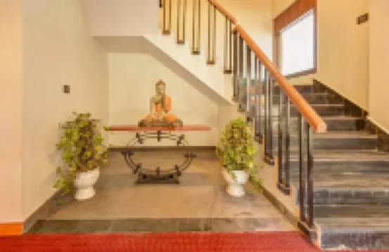 Summit Montana Suites & Spa at Mall