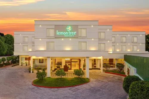 Lemon Tree Hotel, Port Blair Near to Airport - Parkering