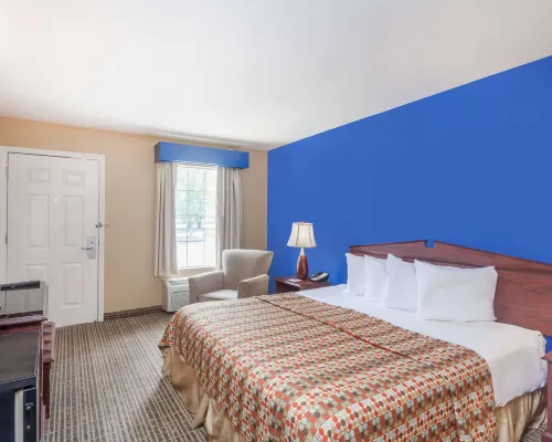 ベイモント バイ ウィンダム フローレンス / マスクル ショールズ フローレンスのホテル