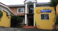 All Days Inn and Out Hotels near Motores y Maquinaria de El Salvador S.A. de C.V.