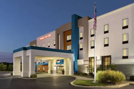 Hampton Inn & Suites York Отели в г. Далластаун