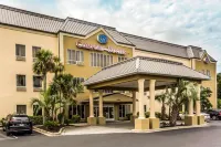 Comfort Suites at the University Hotels in Conway