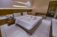 Hotel Ravikiran Kolhapur, Near Gokul Shirgaov Midc, Kaneriwadi, 5 Star Midc, on NH4 Goa Highway Hotels in Vikaswadi
