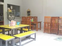 Hotel O Sawang Sana Motel Syariah Near Sman 1 Sangkapura Hotels in Gresik Regency