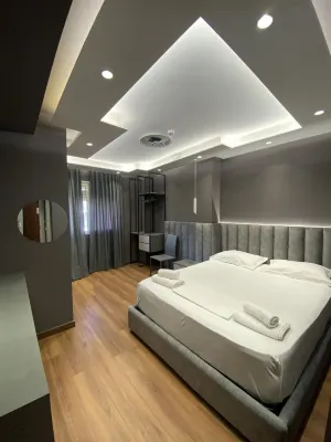 Peaky Hotel