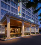 Viceroy Santa Monica Hotels near Pacific Park