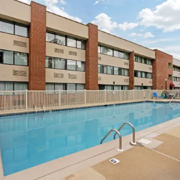 Best Western Plus Reading Inn  Suites