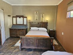 Ibis Place Guest House