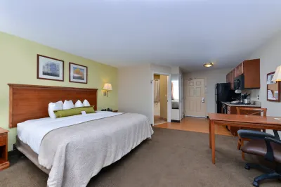 Candlewood Suites Roswell Hotels near Cahoon Park