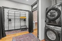 Grand, Historic Logan Circle Townhouse - Homestays