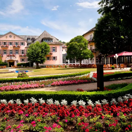 Hotel Fürstenhof Отели в г. Бад-Бертрих