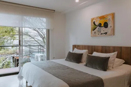橙色套房旅行者酒店