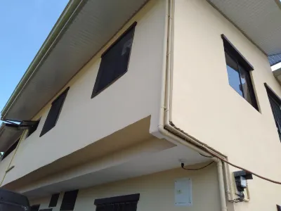 Eurich Ladies Dormitory โรงแรมใน