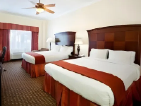 홀리데이 인 익스프레스 호텔 & 스위트 사우스 파드레 아일랜드 바이 IHG