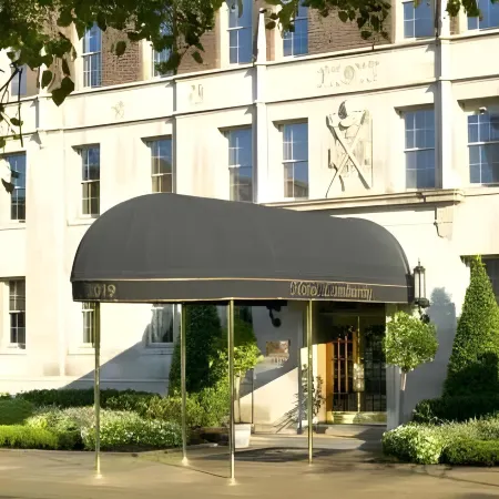 Hotel Lombardy