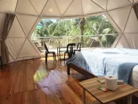 ECO-TREEHOUSE GLAMPING SERVICES Hotels in Loon