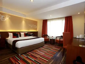 Hotel Shambala