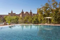 Melia Sevilla - Rooftop Pools