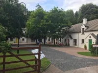 Tully Mill Cottages - parkir