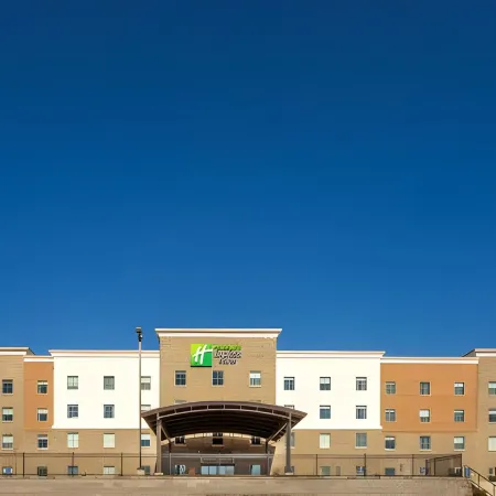 Holiday Inn Express & Suites SHAWNEE-KANSAS CITY WEST by IHG
