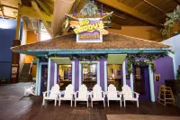 Castaway Bay by Cedar Point Resorts Hotels near Soda Pop's