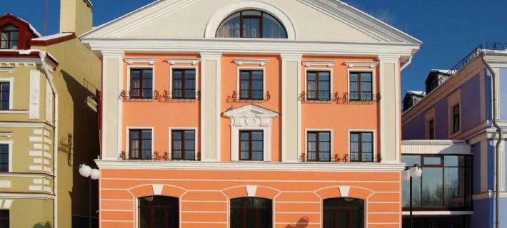 Golden Embankment Hotels in Pskov