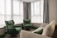Green Doors Hotel