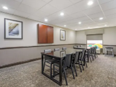 เบสท์เวสเทิร์นสวีทส์ โรงแรมในโคลัมบัส