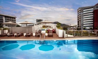 Hennessy Park Hotel