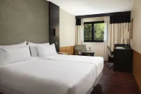 NH Ciudad de Valencia Hotels near Benimar recinte privat