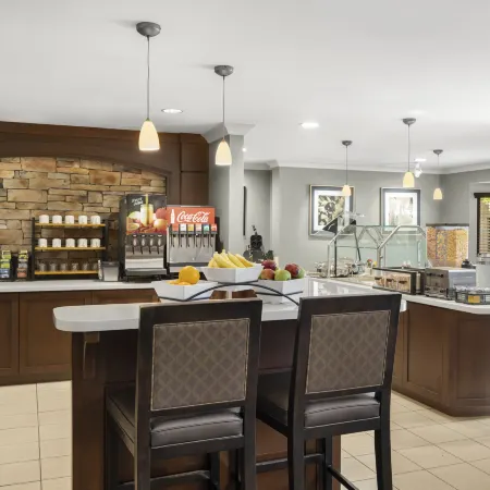 Staybridge Suites INDIANAPOLIS-AIRPORT by IHG