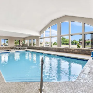 Comfort Suites Near Robins Air Force Base