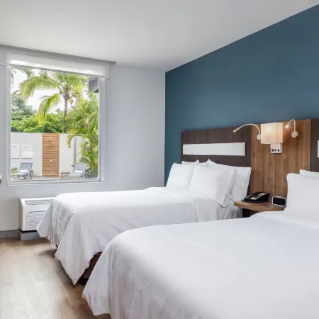 Holiday Inn Express SAN JOSE FORUM by IHG Отели рядом с достопримечательностью «Комплекс «Авенида Эскасу»»
