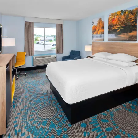 Days Inn & Suites by Wyndham Siler City