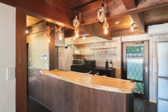 Ｇｌａｍｐｉｎｇ　Ｖｉｌｌａ　ＳＡＭＥＹＡ　ＡＷＡＪＩ