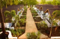 White Wood Resort by Stone Wood Hotels Hotel di Morjim