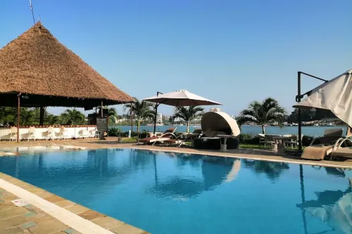 CityBlue Creekside Hotel & Suites - parkir