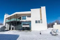 Seaside Glass Villas Hotels near Yli-Jaakheikki Chimney-less Cabin