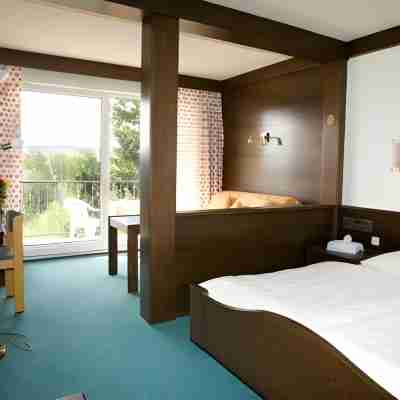 Logis Hôtel Aux Trois Roses Rooms