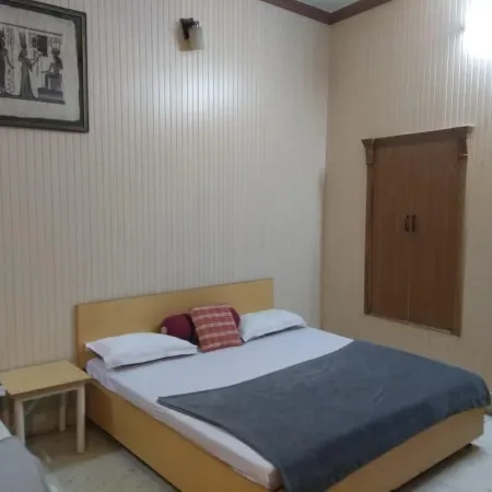 Goroomgo Tourist Guest House Amritsar Отели рядом с достопримечательностью «Ворота Ганди»