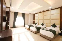 Paris Plaza Hotel - 4-Star