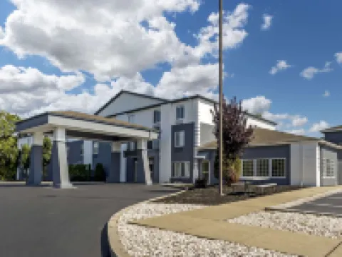 Comfort Inn & Suites Harrisburg-Hershey North Hoteles en Skyline View