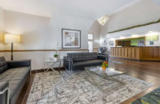 Quality Inn & Suites Stoughton - Madison South