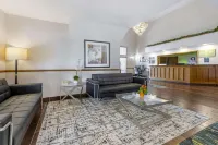 Quality Inn & Suites Stoughton - Madison South Hotels in Rutland