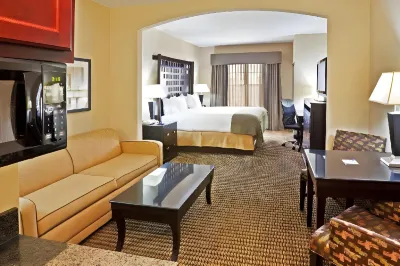 Holiday Inn Express & Suites Durant
