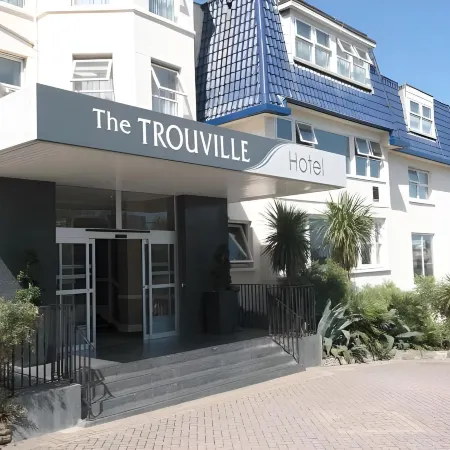 Trouville Bournemouth - OCEANA COLLECTION