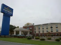 Holiday Inn Express & Suites Manchester-Airport