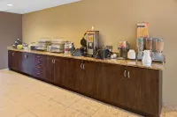 Microtel Inn & Suites by Wyndham Council Bluffs/Omaha - sarapan